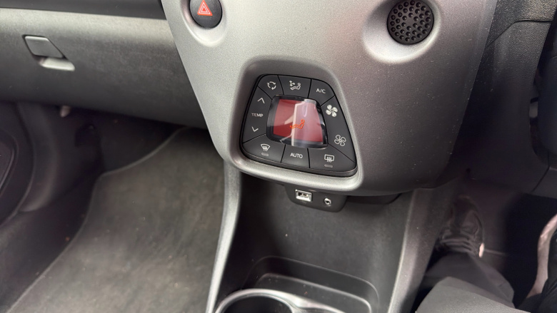 Toyota Aygo 1.0 VVT-i X-Trend 5dr x-shift Petrol Hatchback